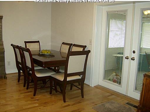 4th image of 5321 Lanham Dr