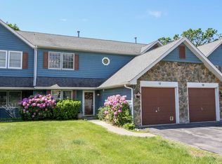 17 Lamplight St, Beacon, NY 12508