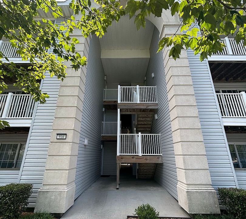 1st image of 916 Charnell Dr APT 203