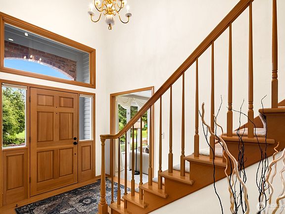 5th image of 17421 190th Ave SE