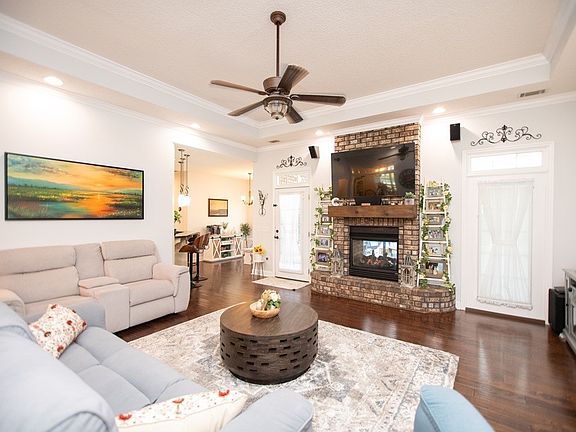 2nd image of 110 Lake Ridge Dr