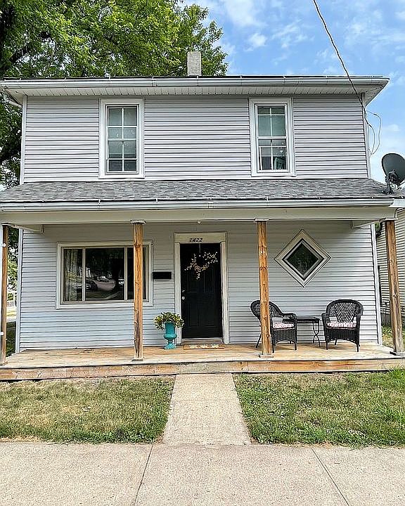 1st image of 1422 Isabella St