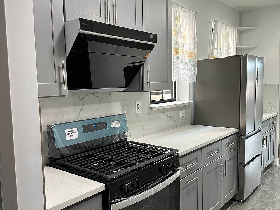 1st image of 403 Woodbine St #3R