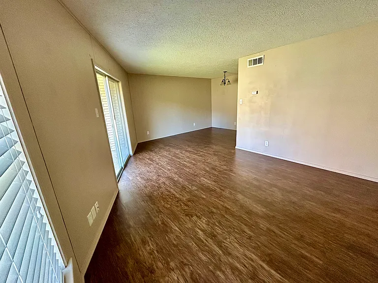 179 E Edgewater Ter #9 — Photo 9
