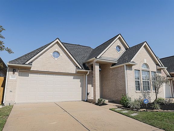 3rd image of 15819 Pleasant Green Cir