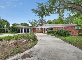 1509 W Country Club Dr, Tampa, FL 33612