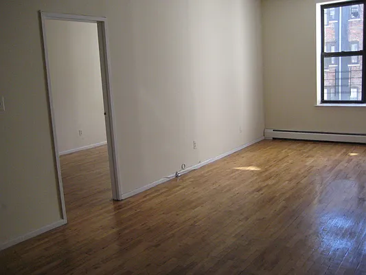 Rented by Sandra Ospina, Licensed Real Estate Broker | media 49