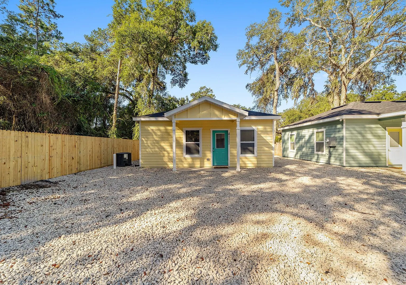 Charming 2-Bedroom Home in Convenient Southwest Gainesville Location — Photo 1