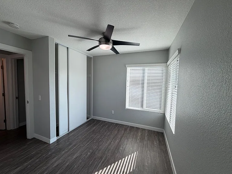 The James Apartments — Photo 66