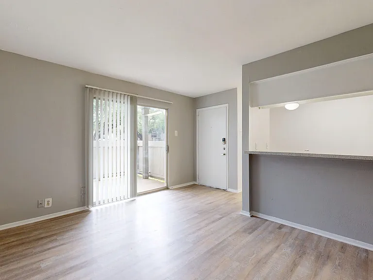 Addison Apartments at the Park — Photo 104