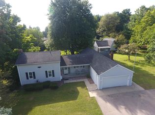 24975 Armada Ridge Rd, Armada, MI 48005