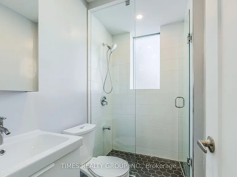 1480 Dundas St E #5 — Photo 5