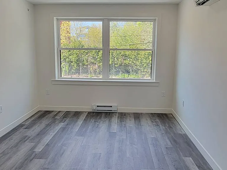 24 Jackson St #33 — Photo 6