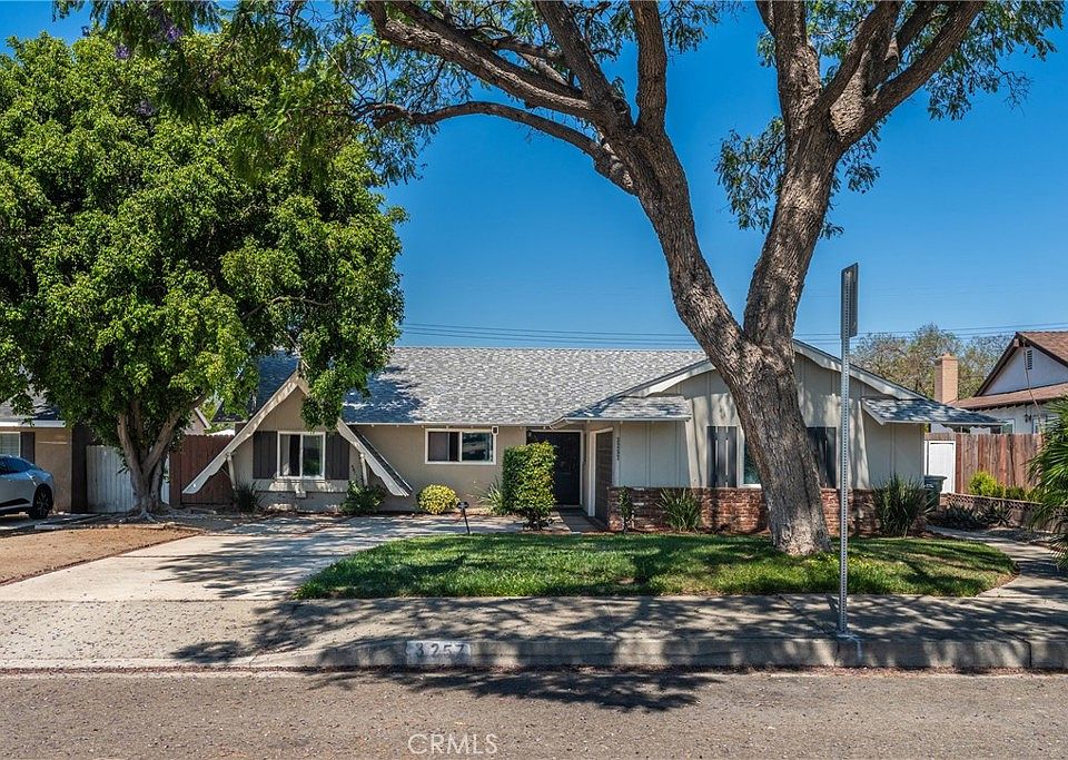 1st image of 3257 Falcon St