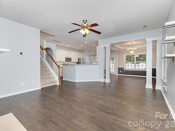 5th image of 6533 Falls Lake Dr