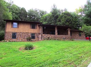 956 Marbleton Rd, Unicoi, TN 37692