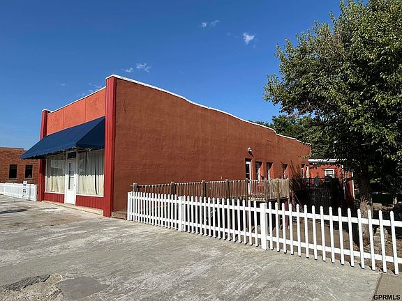 4th image of 238 Maple St