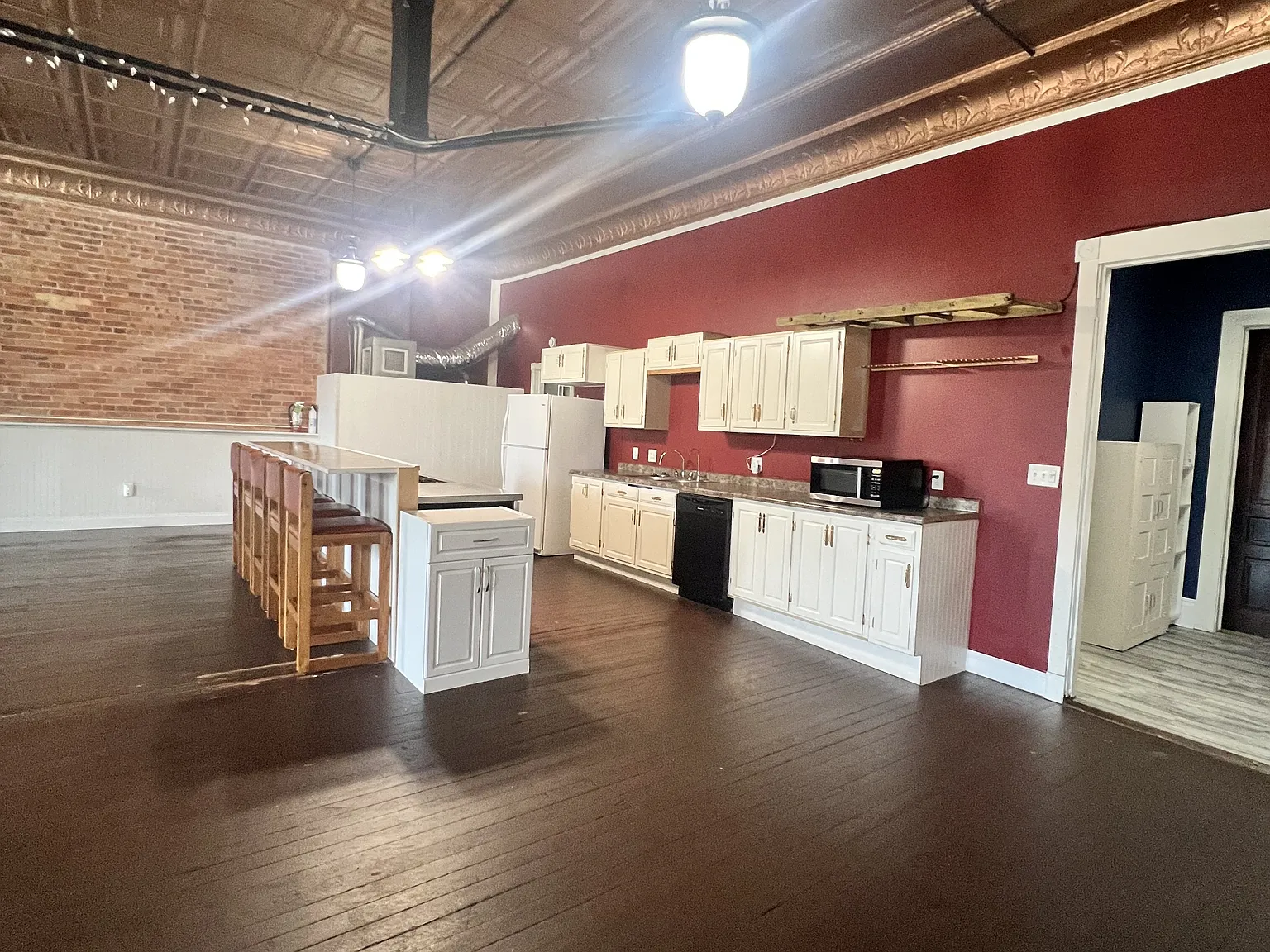 146 West Jackson Street - 1 — Photo 4