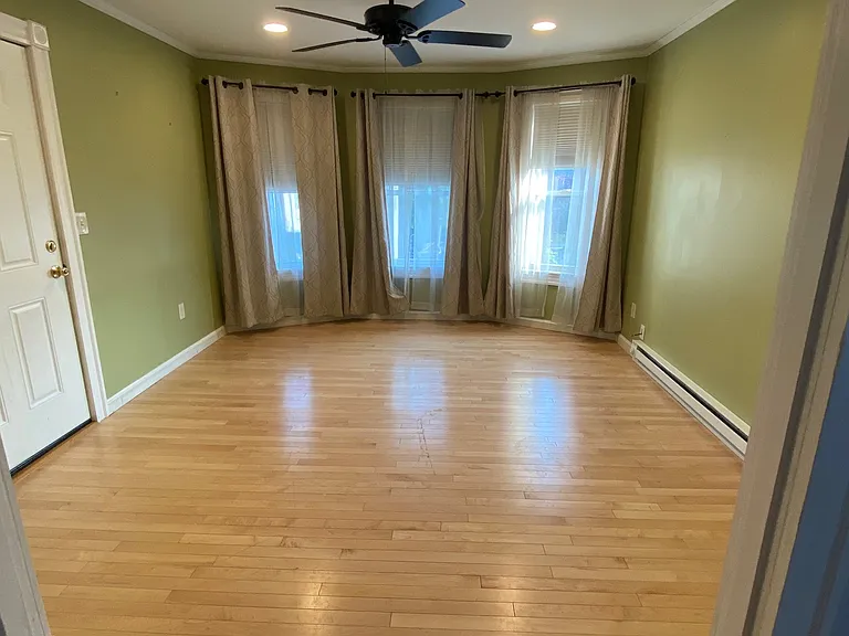 14 Spring St #3 — Photo 7