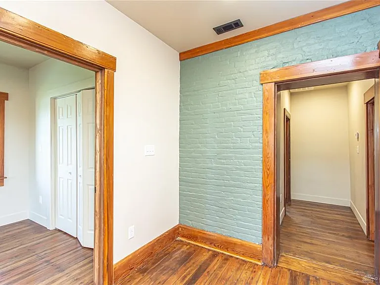 117 Montgomery Ave — Photo 35