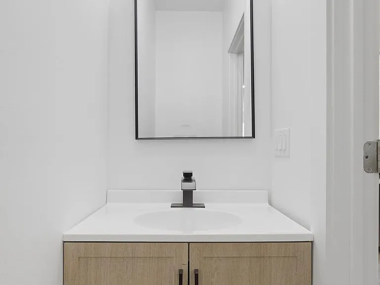 617 W Cumberland St #1 — Photo 8