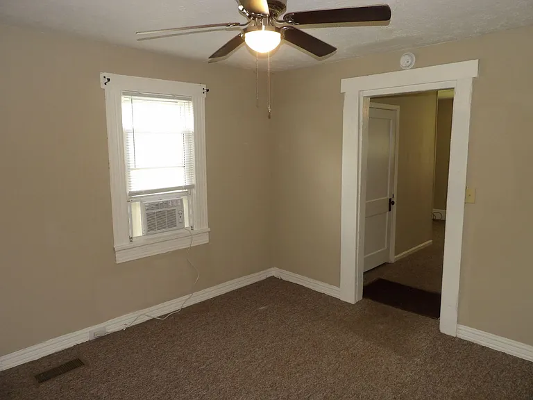 400 Noel Ave — Photo 13