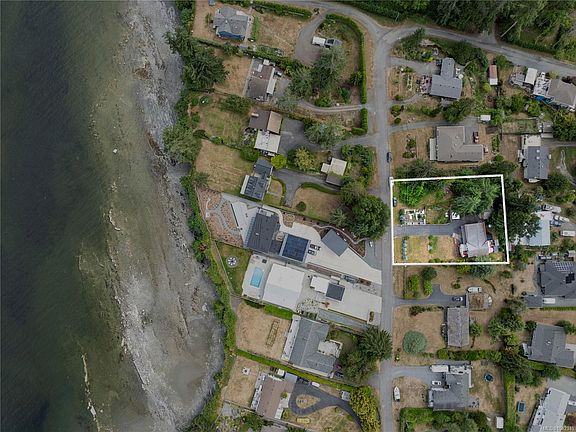 4th image of 1671 Fawcett Rd