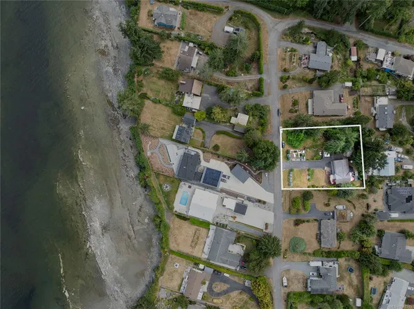 1671 Fawcett Rd, Nanaimo, BC V9X 1P2