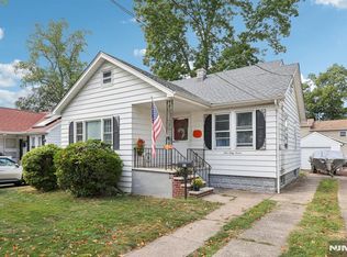 167 Vreeland Ave, Bergenfield, NJ 07621