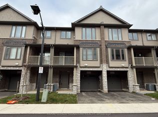 19 Picardy Dr #35, Hamilton, ON L8J0M7
