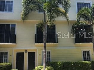 9819 Meadow Field Cir, Tampa, FL 33626