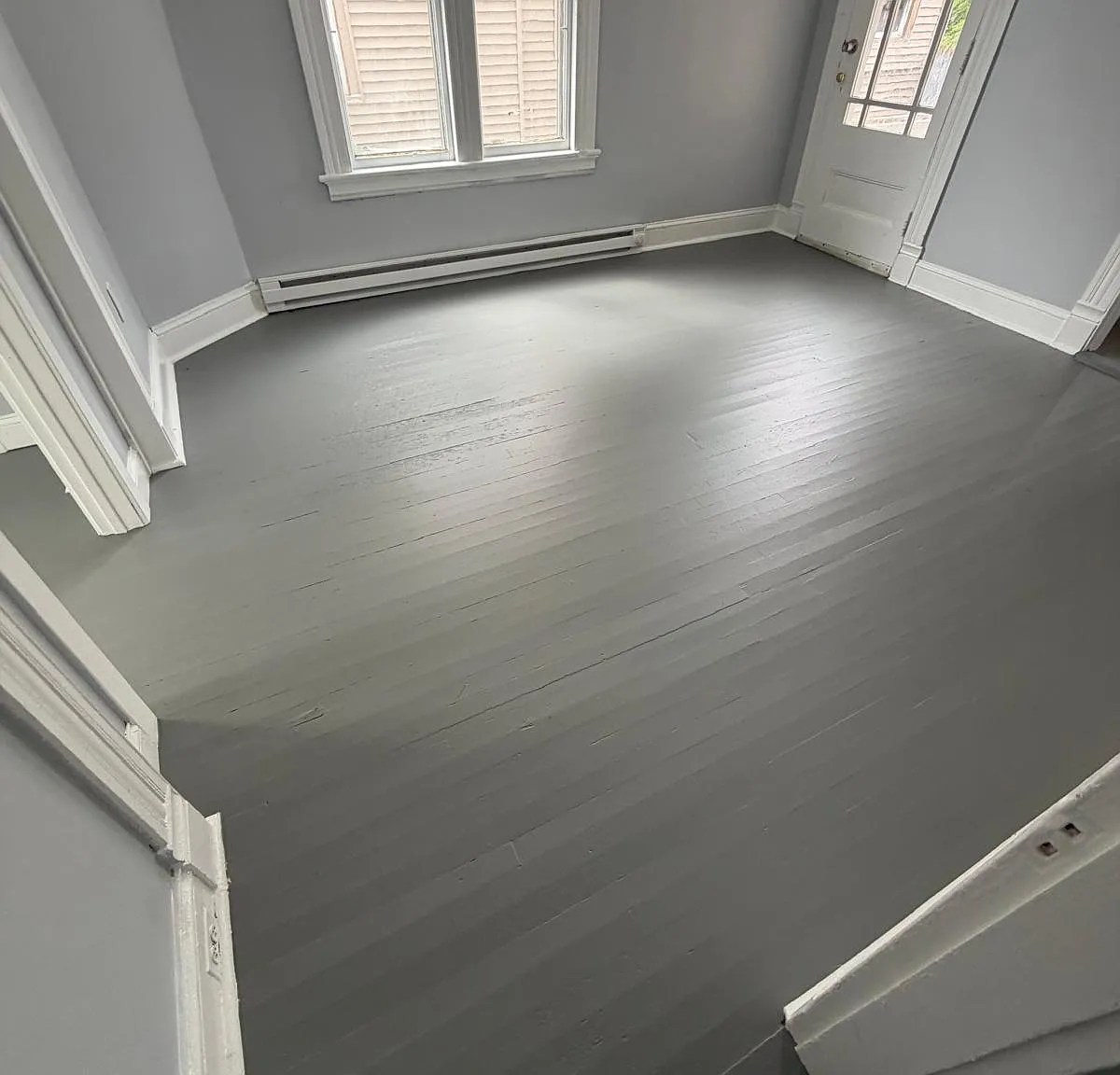 3 bed, 1.0 bath, 1130 sqft, $1,350 — Photo 2