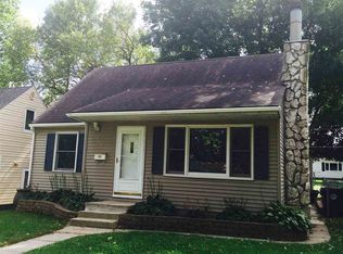 932 Lorraine Ave, Waterloo, IA 50702