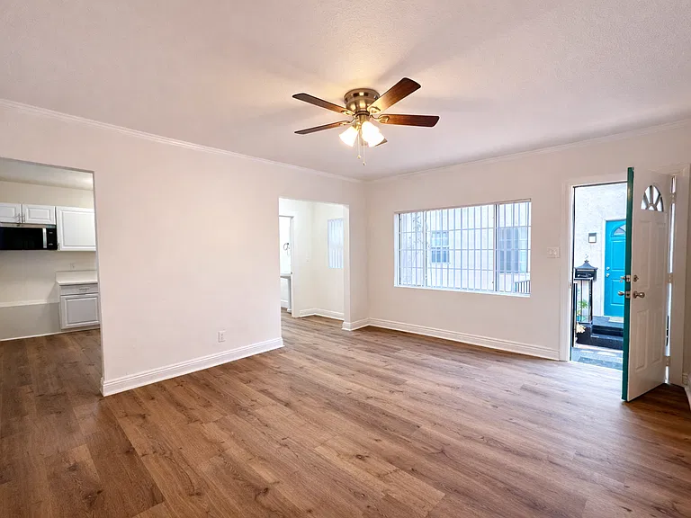 1234 N. Berendo — Photo 2