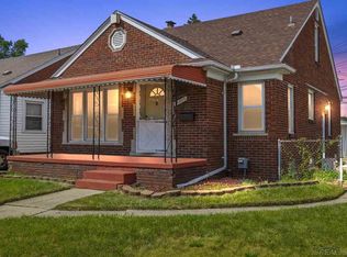 14805 Lydia Ave, Eastpointe, MI 48021