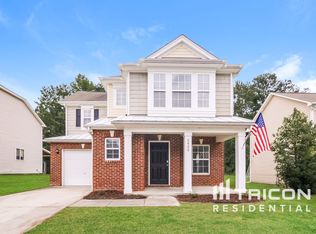2426 Quarry Ridge Ln, Raleigh, NC 27610