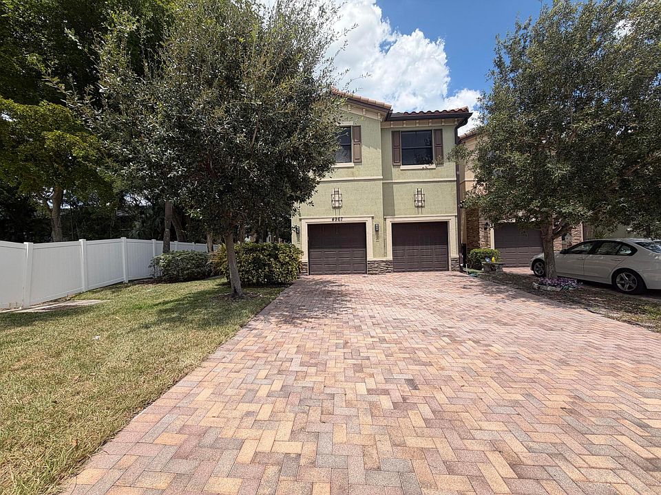 1st image of 4967 NW 59th Street