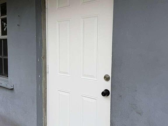 3rd image of 4796 E 10th Ave