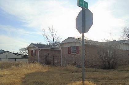 2nd image of 204 S 5th St