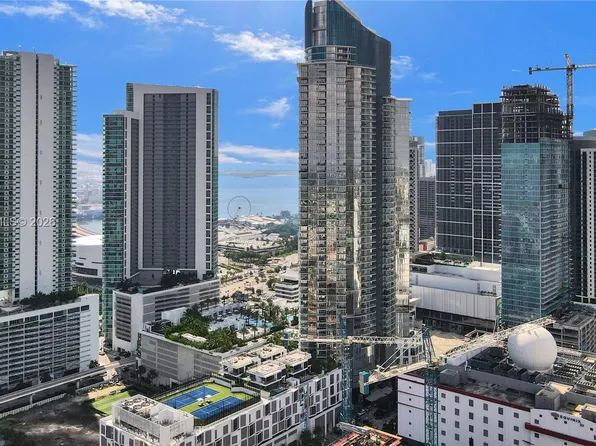 851 NE 1st Ave, Miami, FL