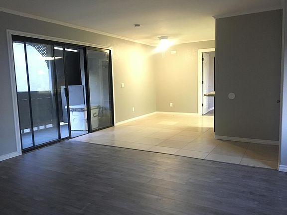 Living Dining Combo