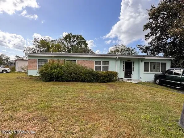 3630 COPPER Circle E, Jacksonville, FL 32207