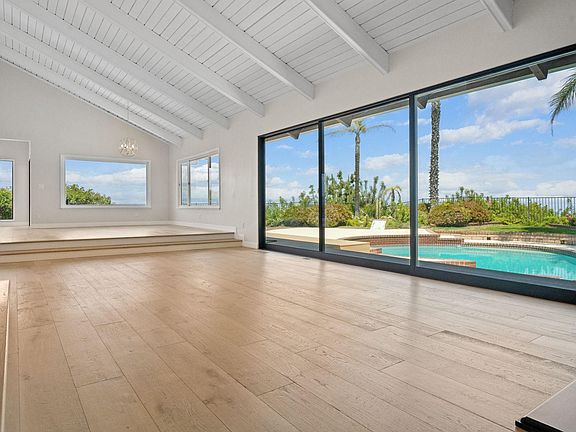 3rd image of 16949 Encino Hills Dr