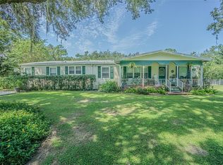 3349 Oakwood Dr, Zephyrhills, FL 33543