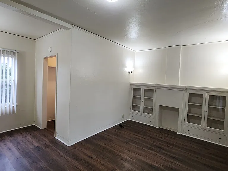 1132 Poli St — Photo 2
