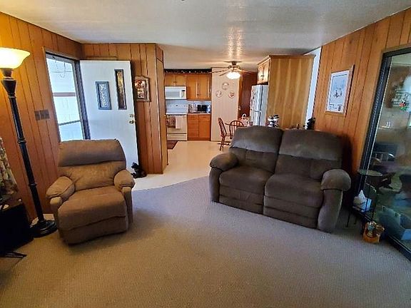 3rd image of 1505 Coco Palm Dr