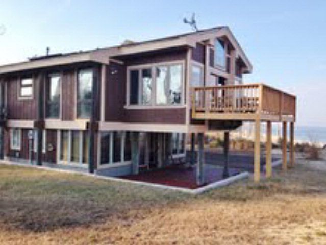 1st image of 699 Bay Water Dr