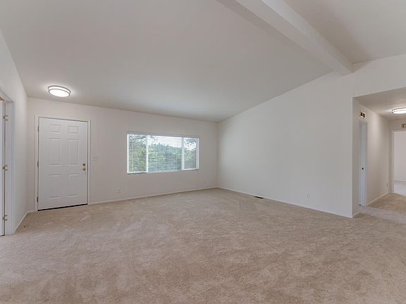 2nd image of 4425 Lakewood Drive