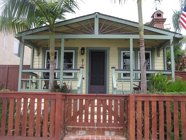 Wonderful Downtown Huntington Beach Cottage