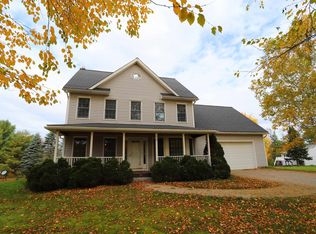 36 Tomahawk Path, Derby, VT 05829